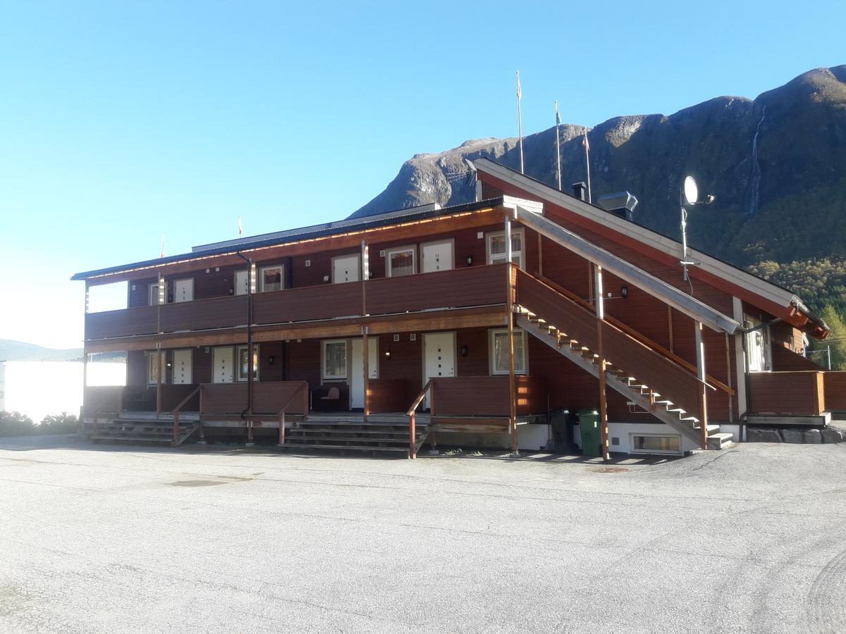 Ridderkroa Tresfjord Motel Kültér fotó